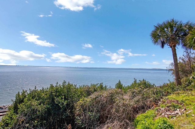 600 Scenic Hwy 218, Pensacola, FL 32503