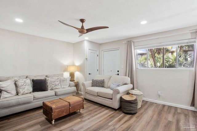 600 Scenic Hwy 218, Pensacola, FL 32503