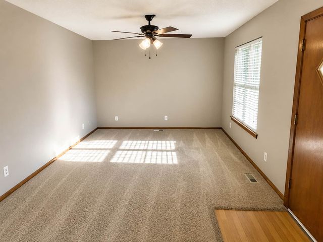 424 66th Avenue E, Tulsa, OK 74112