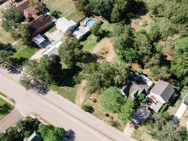 1101 N Pruett Street, Baytown, TX 77520