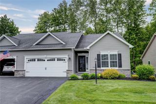 1004 Railway Crossing PVT, Webster, NY 14580