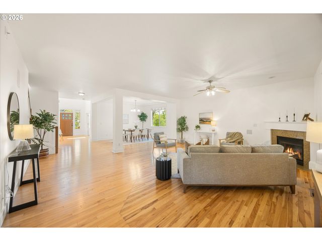 12983 Nw RED CEDAR Ct, Portland, OR 97229