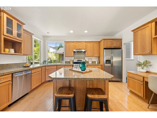 12983 Nw RED CEDAR Ct, Portland, OR 97229