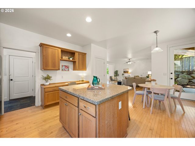 12983 Nw RED CEDAR Ct, Portland, OR 97229