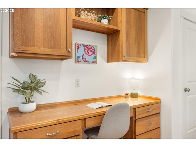 12983 Nw RED CEDAR Ct, Portland, OR 97229