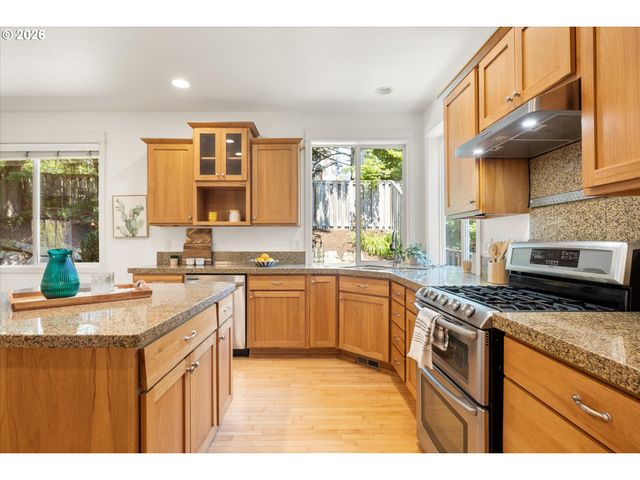 12983 Nw RED CEDAR Ct, Portland, OR 97229