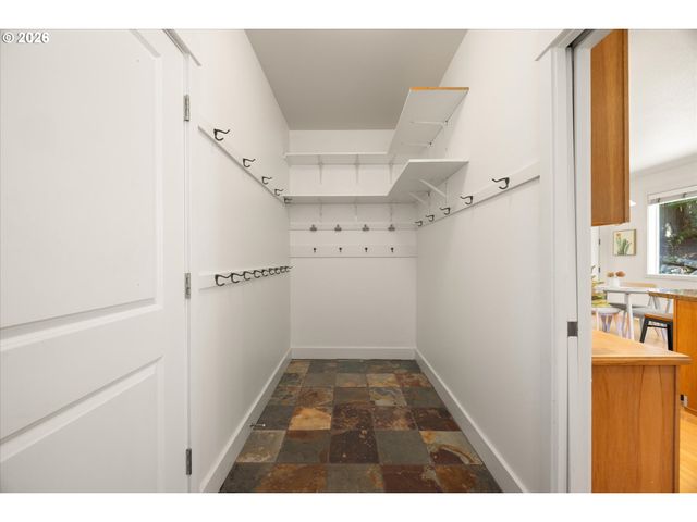 12983 Nw RED CEDAR Ct, Portland, OR 97229