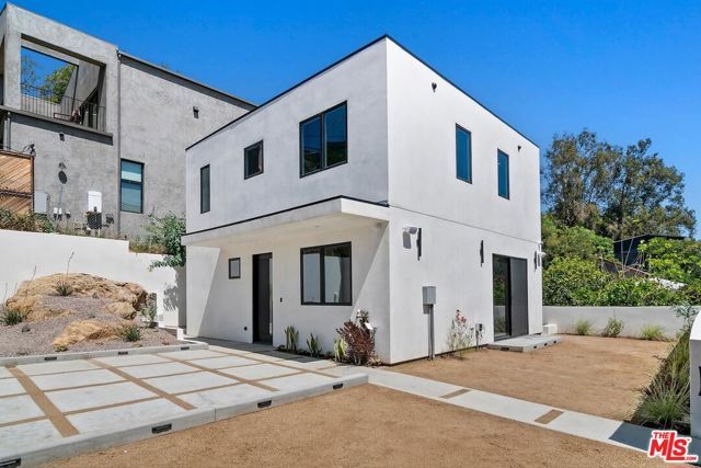 1903 Lake Shore Avenue, Los Angeles, CA 90039