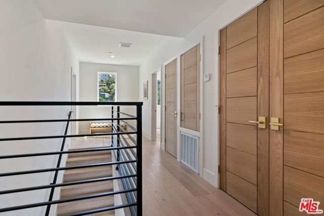 1903 Lake Shore Avenue, Los Angeles, CA 90039