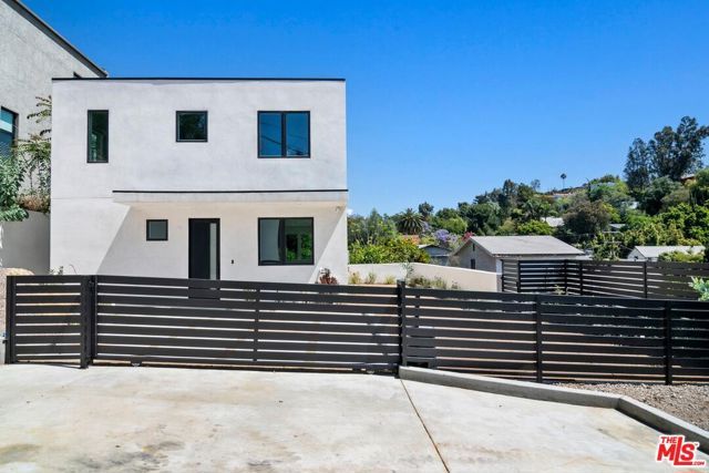 1903 Lake Shore Avenue, Los Angeles, CA 90039