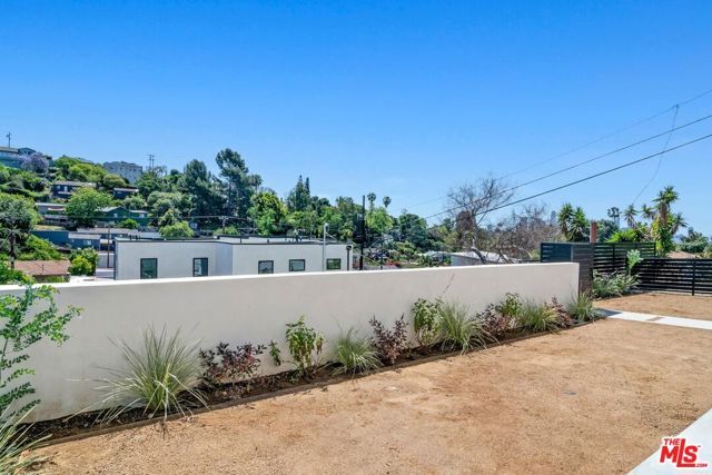 1903 Lake Shore Avenue, Los Angeles, CA 90039