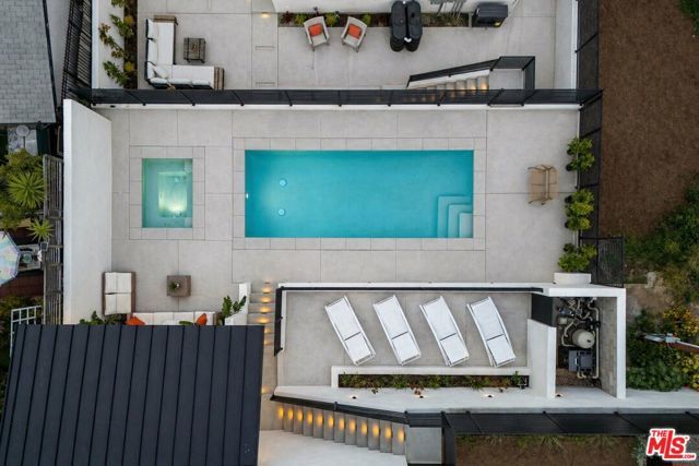 1903 Lake Shore Avenue, Los Angeles, CA 90039