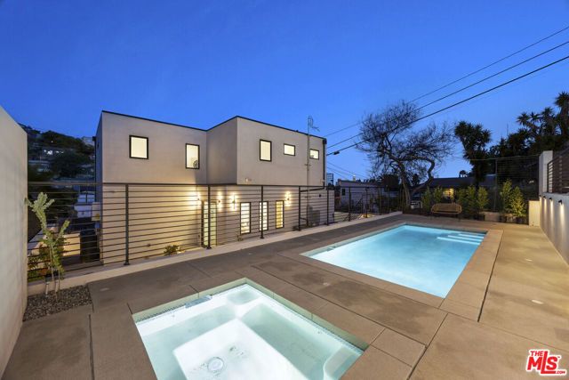 1903 Lake Shore Avenue, Los Angeles, CA 90039