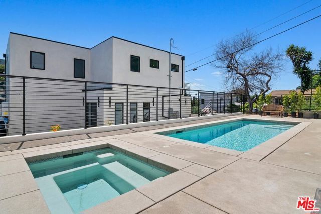 1903 Lake Shore Avenue, Los Angeles, CA 90039