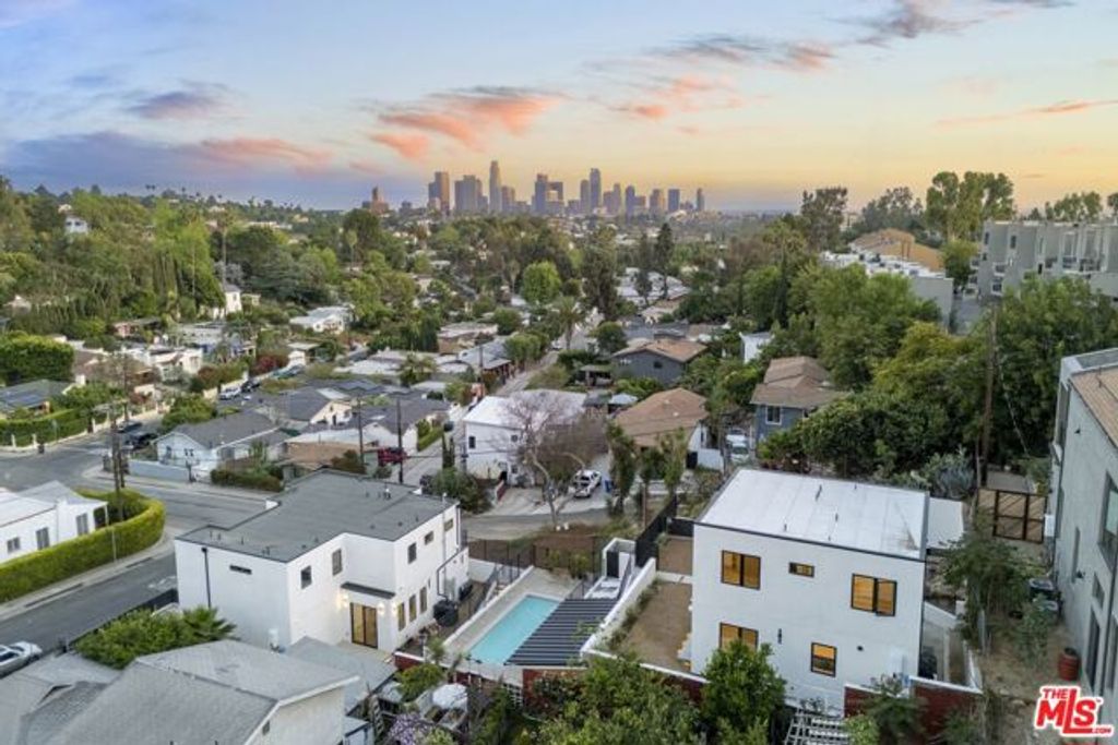 1903 Lake Shore Avenue, Los Angeles, CA 90039