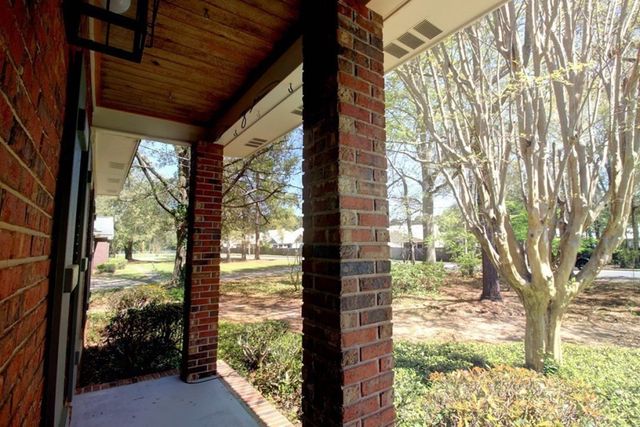 107 Rainbow Drive, Dothan, AL 36303