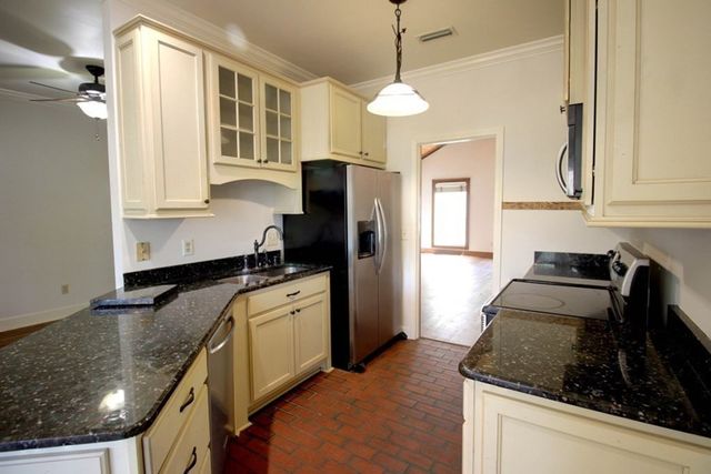 107 Rainbow Drive, Dothan, AL 36303