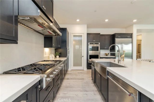 113 Measure, Irvine, CA 92618