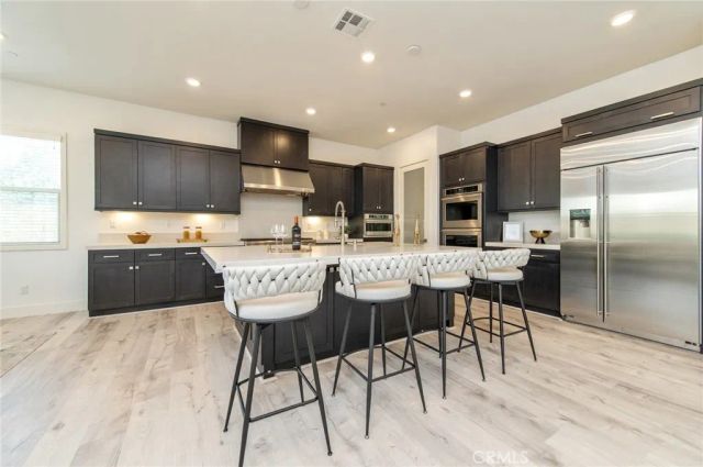 113 Measure, Irvine, CA 92618