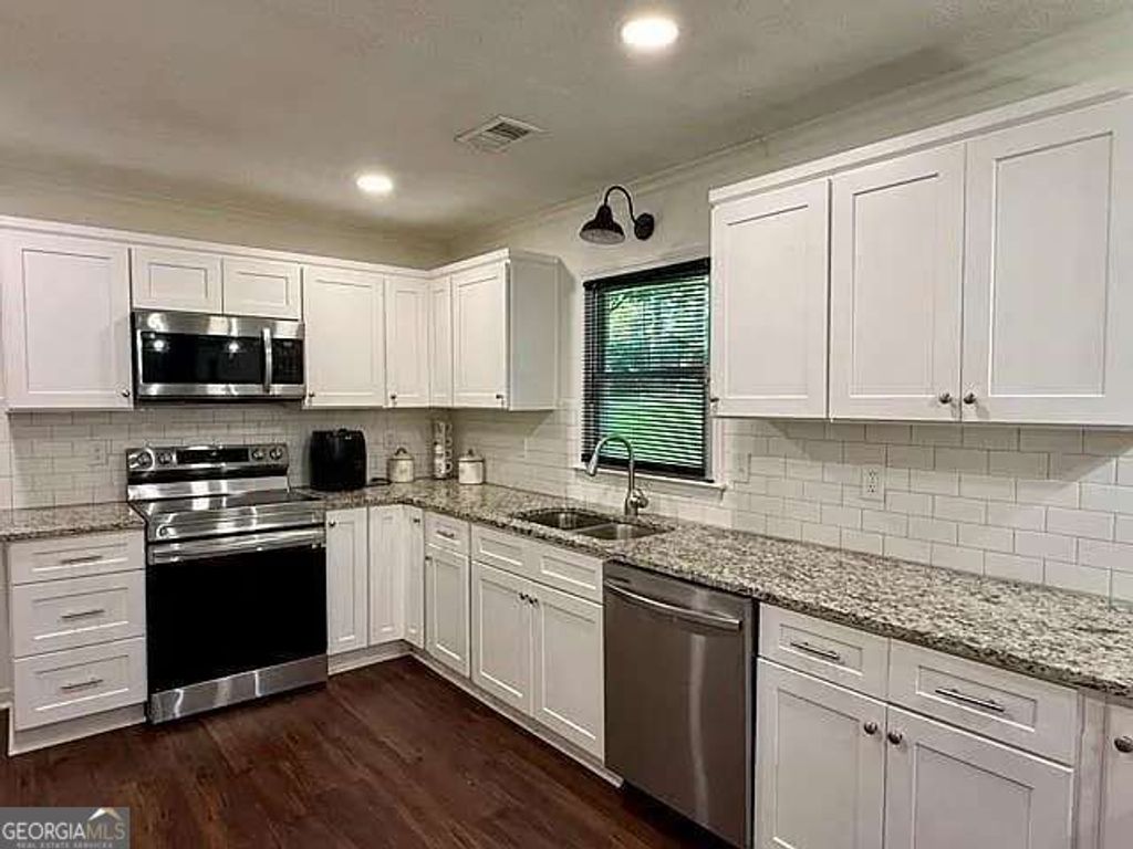 201 Lockring Drive SW, Lilburn, GA 30047 — photo 3