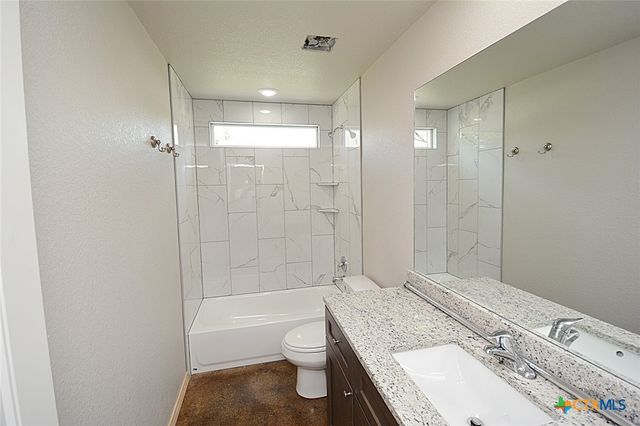 933 Covered Wagon, Spring Branch, TX 78070