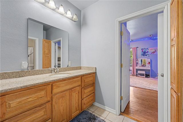 15046 Kelly Mountain Road, Prairie Grove, AR 72753