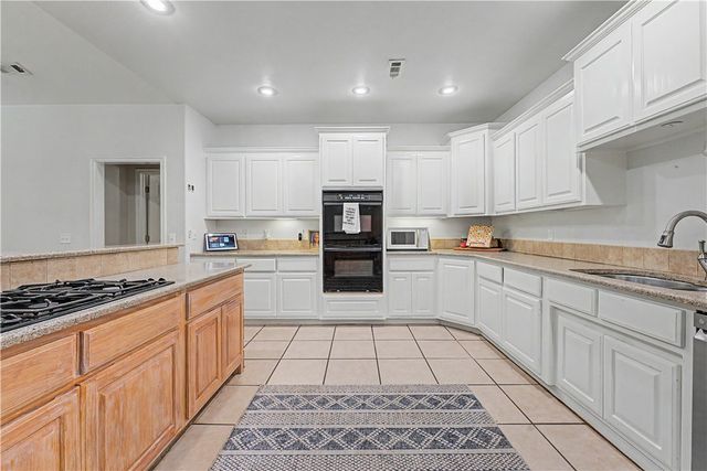 15046 Kelly Mountain Road, Prairie Grove, AR 72753