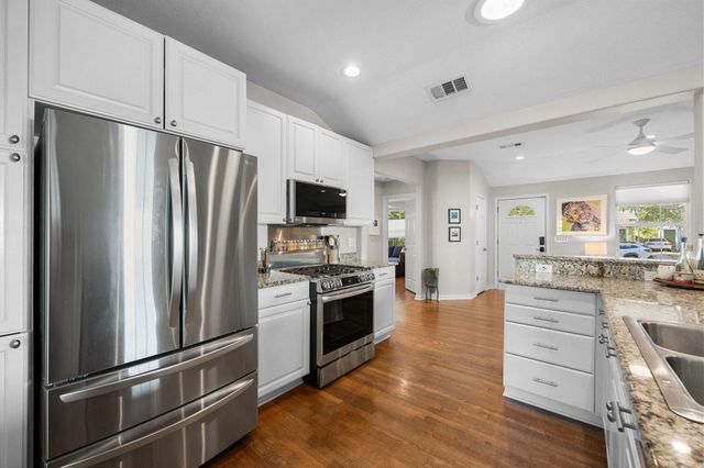 302 Genard ST, Austin, TX 78751