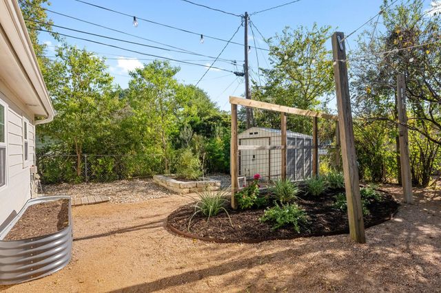 302 Genard ST, Austin, TX 78751