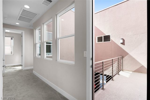 276 Crimson Edge Street, Henderson, NV 89012