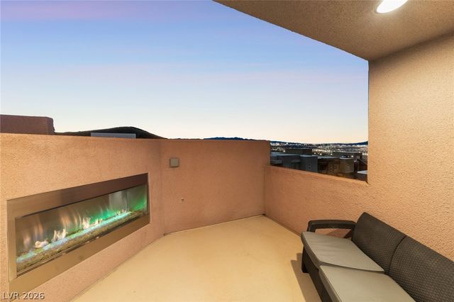 276 Crimson Edge Street, Henderson, NV 89012