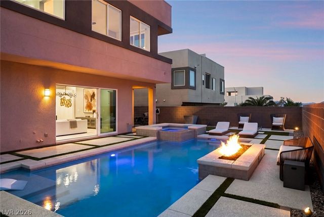 276 Crimson Edge Street, Henderson, NV 89012