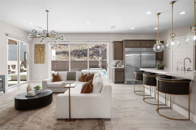 276 Crimson Edge Street, Henderson, NV 89012