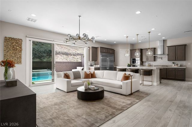 276 Crimson Edge Street, Henderson, NV 89012