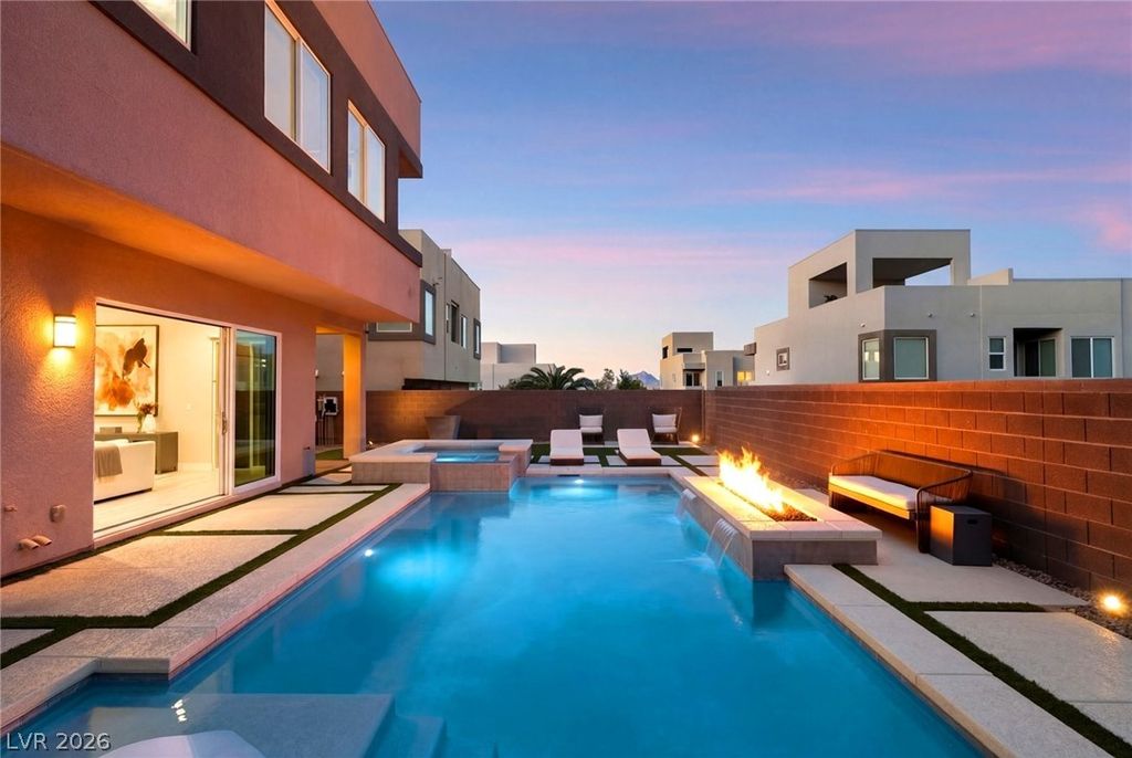 276 Crimson Edge Street, Henderson, NV 89012