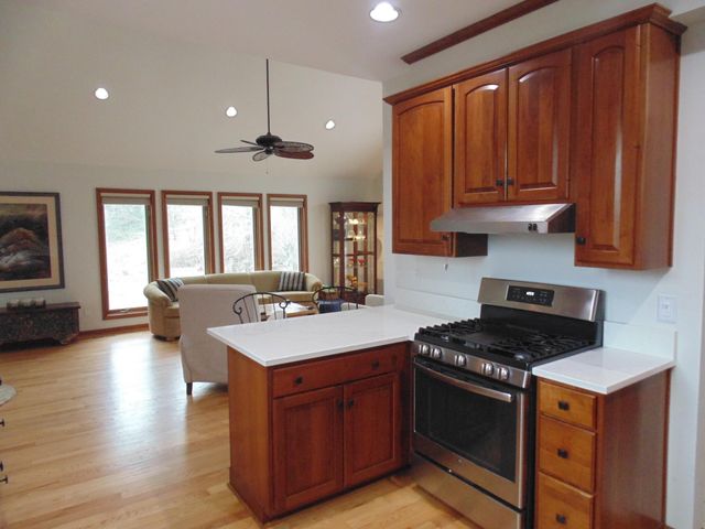 8508 Pine Avenue, Gary, IN 46403