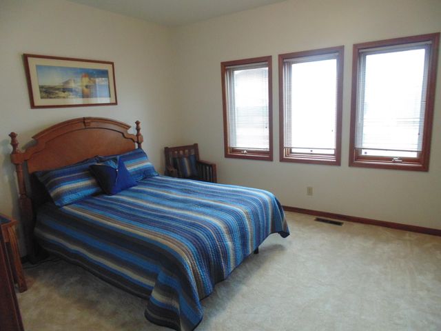 8508 Pine Avenue, Gary, IN 46403