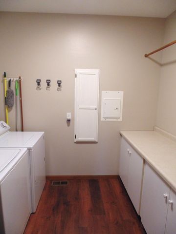 8508 Pine Avenue, Gary, IN 46403