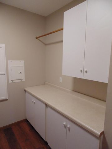 8508 Pine Avenue, Gary, IN 46403