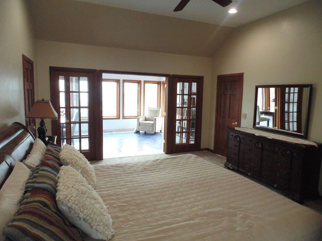 8508 Pine Avenue, Gary, IN 46403