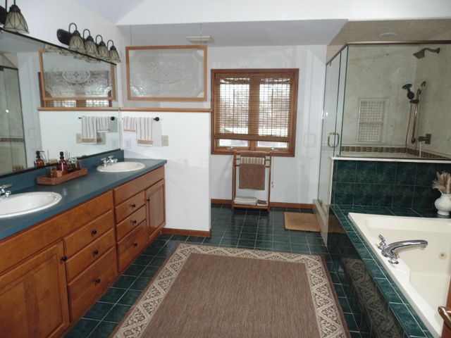 8508 Pine Avenue, Gary, IN 46403