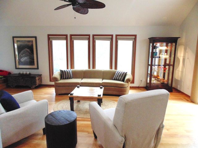 8508 Pine Avenue, Gary, IN 46403