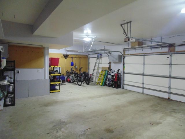 8508 Pine Avenue, Gary, IN 46403