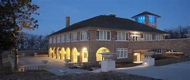 8508 Pine Avenue, Gary, IN 46403