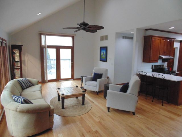 8508 Pine Avenue, Gary, IN 46403