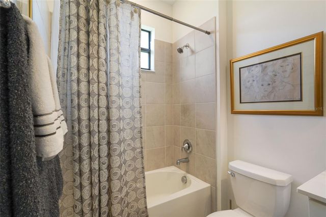5238 CORAL REEF WAY, Bradenton, FL 34211