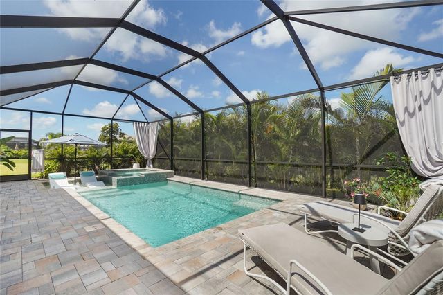 5238 CORAL REEF WAY, Bradenton, FL 34211