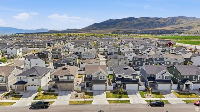 87 E MEANDERING WAY, Saratoga Springs, UT 84045