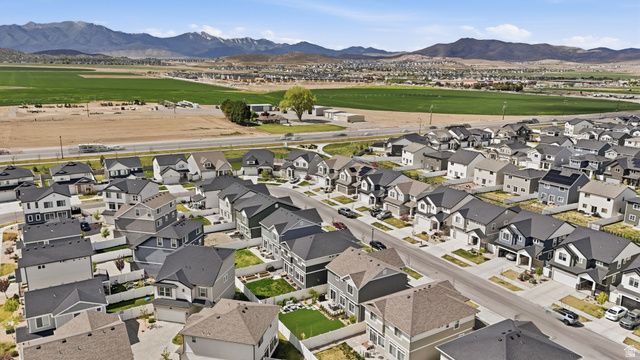 87 E MEANDERING WAY, Saratoga Springs, UT 84045