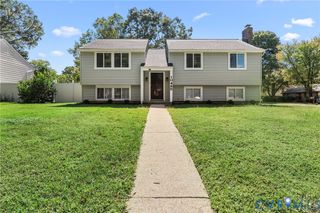 10435 Crumpets Ln, North Chesterfield, VA 23235